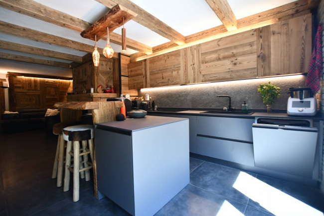 Appartamento in Vendita a Bardonecchia