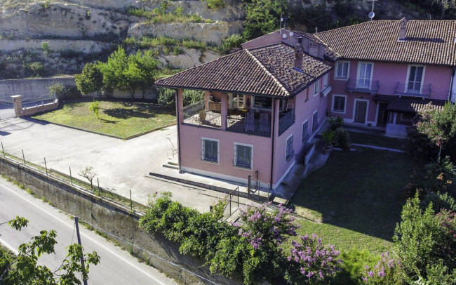 Casa indipendente in Vendita a Cortanze