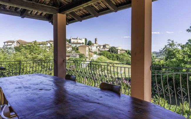 Casa indipendente in Vendita a Cortanze