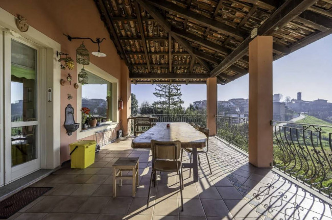 Casa indipendente in Vendita a Cortanze
