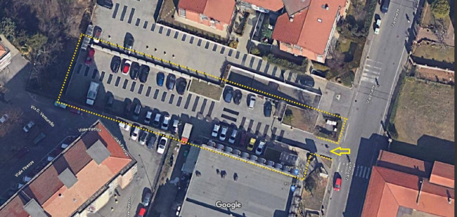 Locale commerciale in Affitto a Rivoli