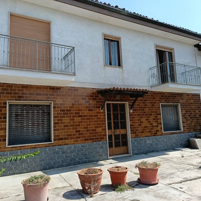 Porzione di casa in Vendita a Isola d'Asti