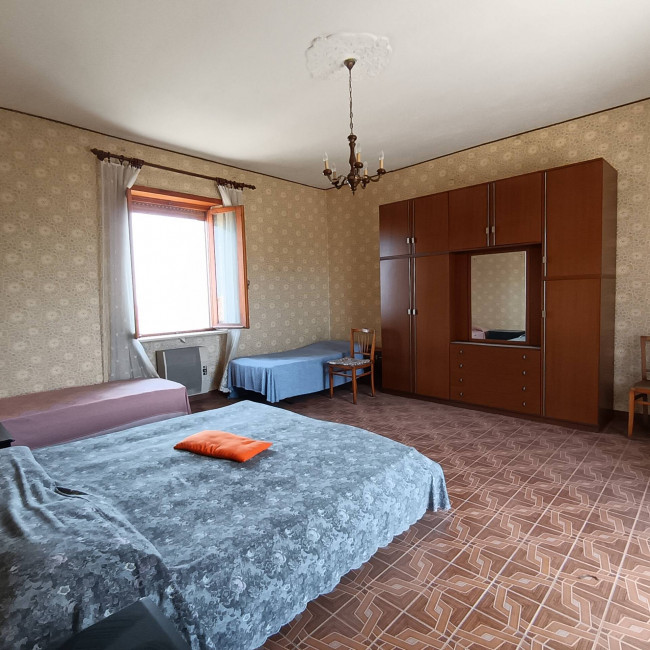 Porzione di casa in Vendita a Isola d'Asti
