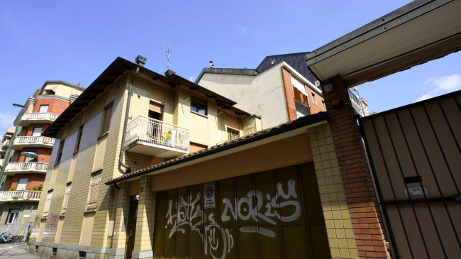 Casa indipendente in Vendita a Torino
