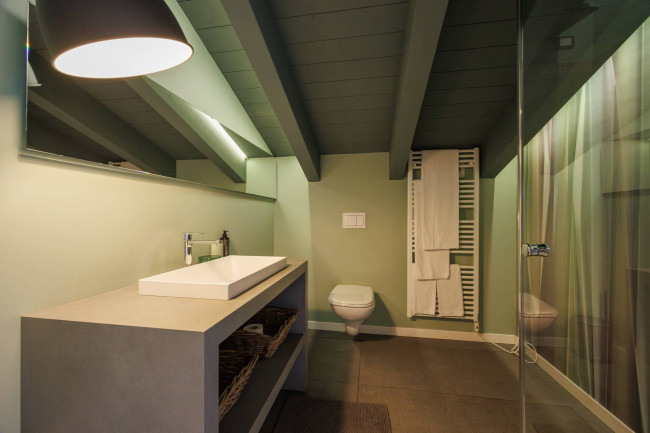 Villa in Vendita a Costa Volpino
