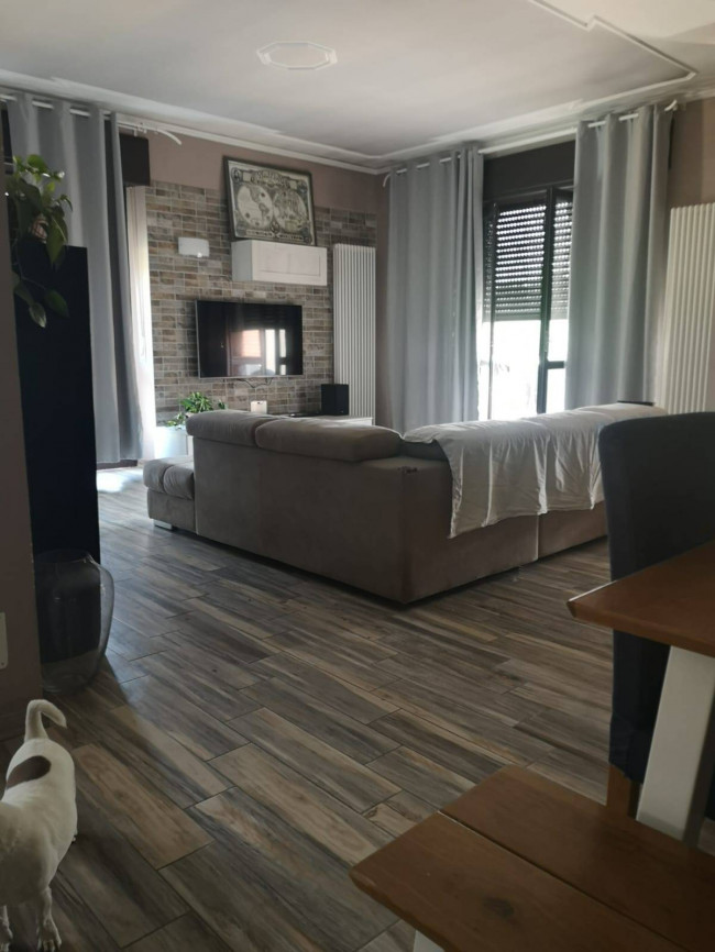 Villa Trifamiliare in Vendita a Asti