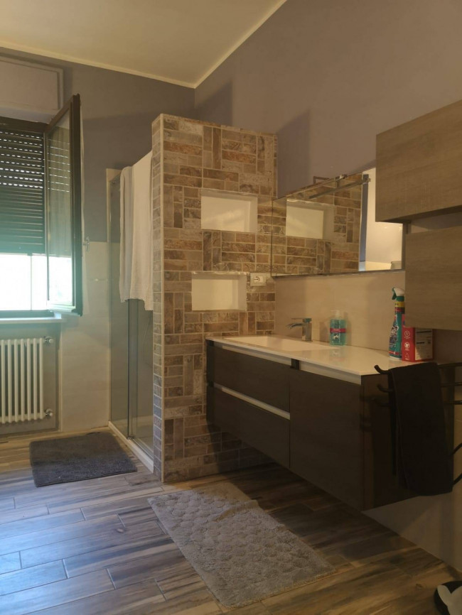 Villa Trifamiliare in Vendita a Asti