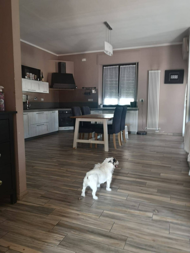Villa Trifamiliare in Vendita a Asti