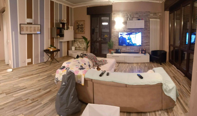 Villa Trifamiliare in Vendita a Asti