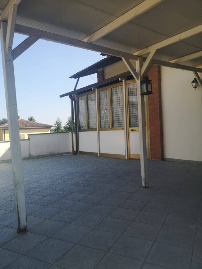 Villa Trifamiliare in Vendita a Asti