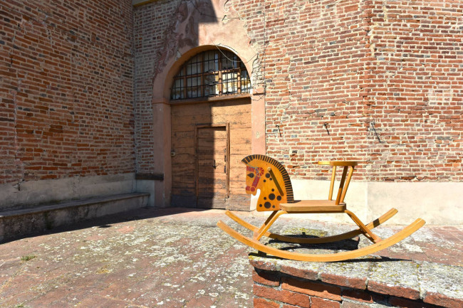 Castello in Vendita a Roatto
