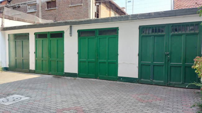 Box o garage in Vendita a Torino
