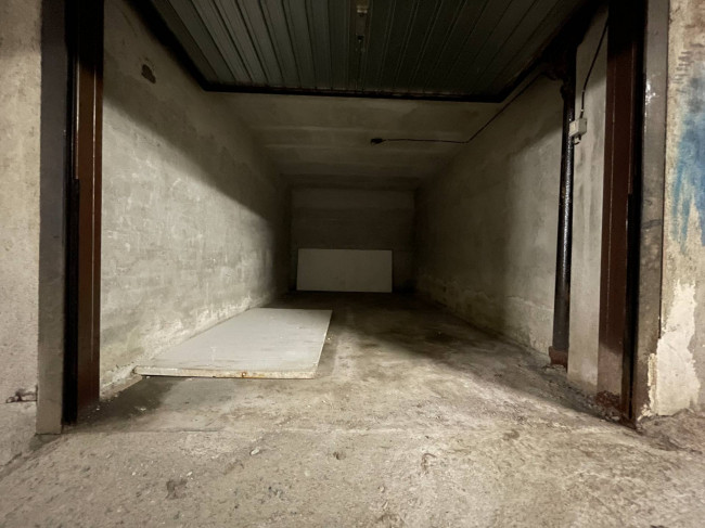Box o garage in Vendita a Bagnolo Piemonte