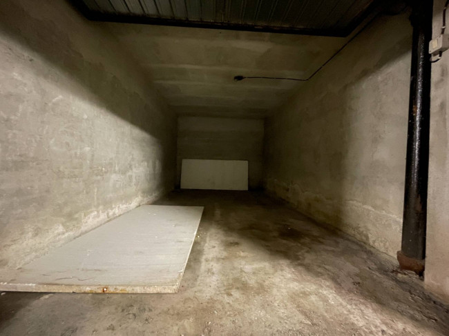 Box o garage in Vendita a Bagnolo Piemonte
