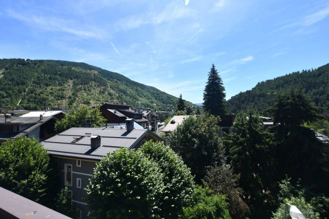 Appartamento in Vendita a Bardonecchia