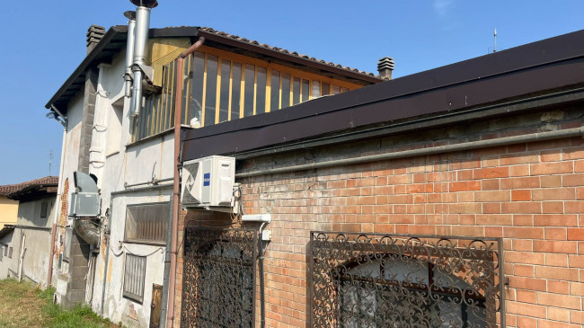 Casa indipendente in Vendita a Montemagno