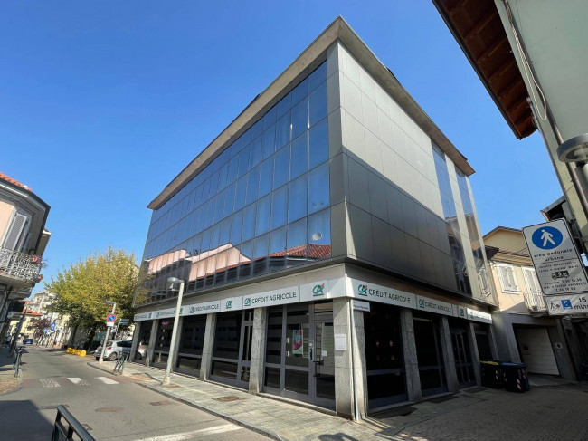 Stabile - Palazzo in Vendita a Settimo Torinese
