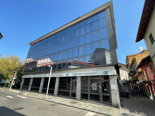 Stabile - Palazzo in Vendita a Settimo Torinese