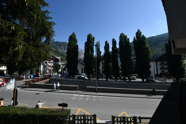 Appartamento in Vendita a Bardonecchia