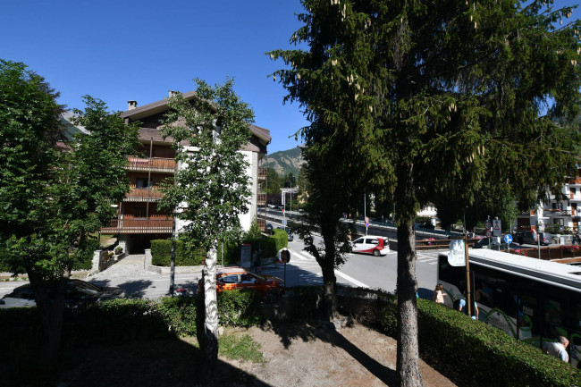 Appartamento in Vendita a Bardonecchia
