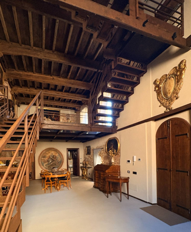 Casa indipendente in Vendita a Montemagno