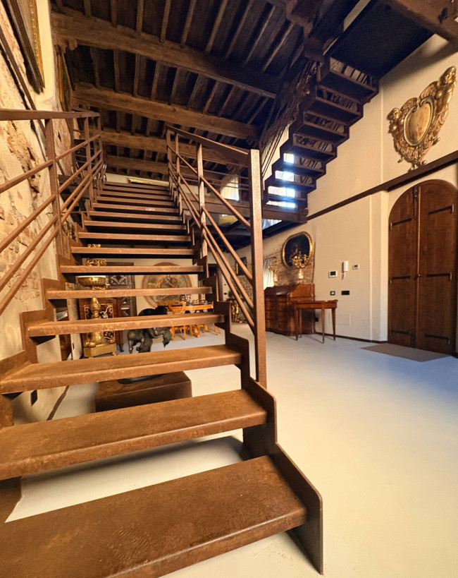Casa indipendente in Vendita a Montemagno