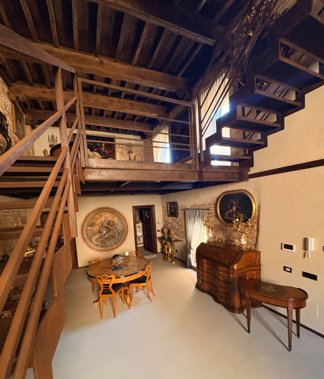 Casa indipendente in Vendita a Montemagno