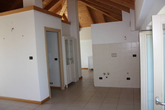 Appartamento in Affitto a Pavarolo