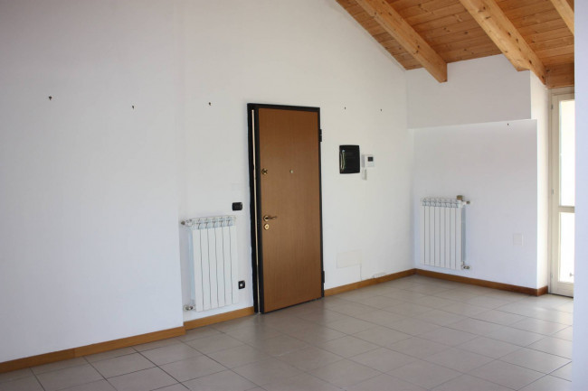 Appartamento in Affitto a Pavarolo