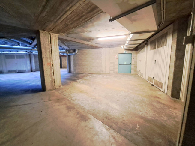 Box o garage in vendita a Torino