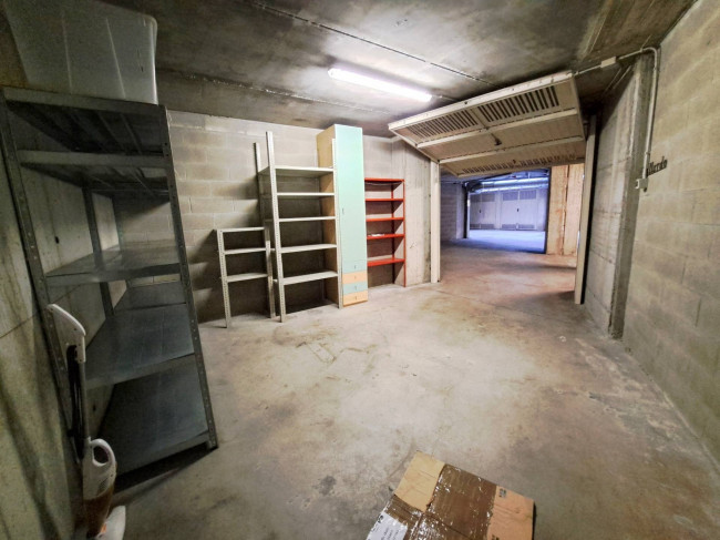 Box o garage in vendita a Torino
