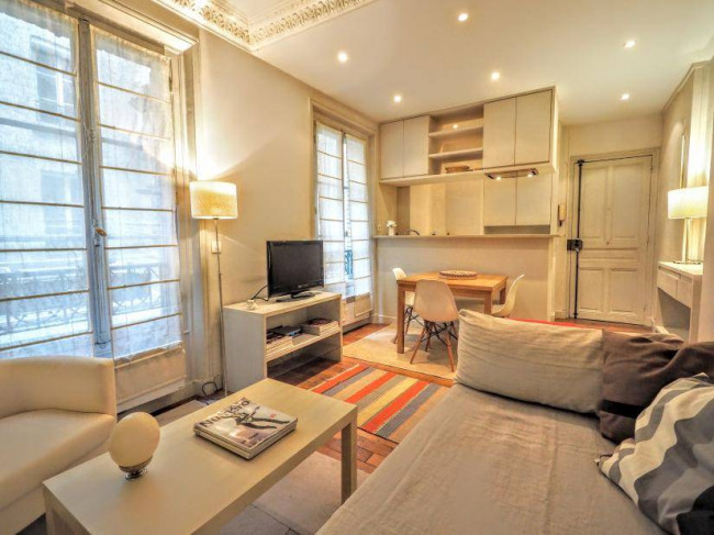Appartamento in Vendita a Paris