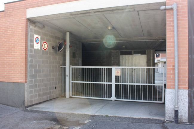 Box o garage in Affitto a Torino