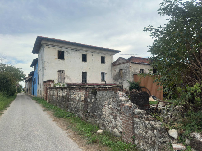 Dimora Storica in Vendita a Beinette