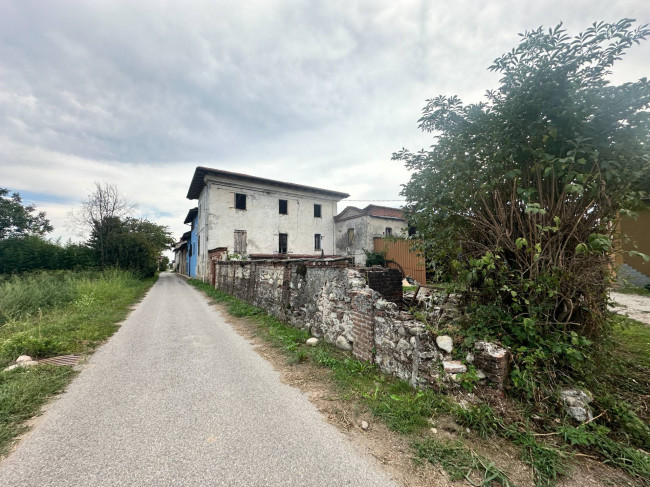 Dimora Storica in Vendita a Beinette