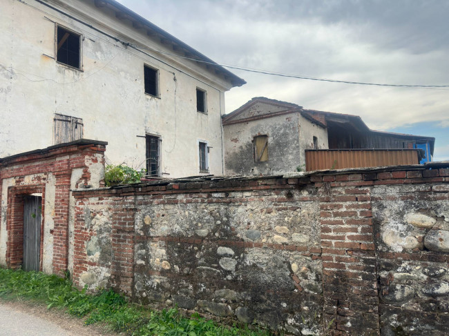 Dimora Storica in Vendita a Beinette