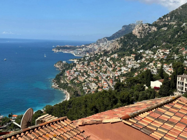 Appartamento in Vendita a Roquebrune-Cap-Martin