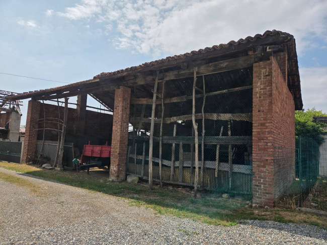 Rustico in vendita a San Francesco al Campo