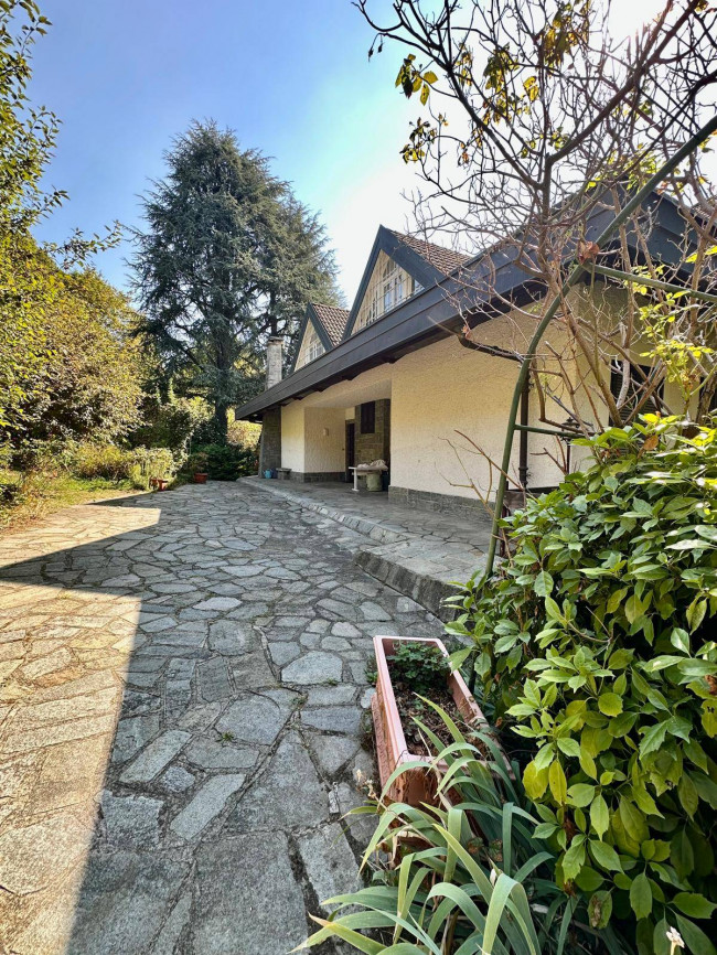 Villa in Vendita a Pecetto Torinese