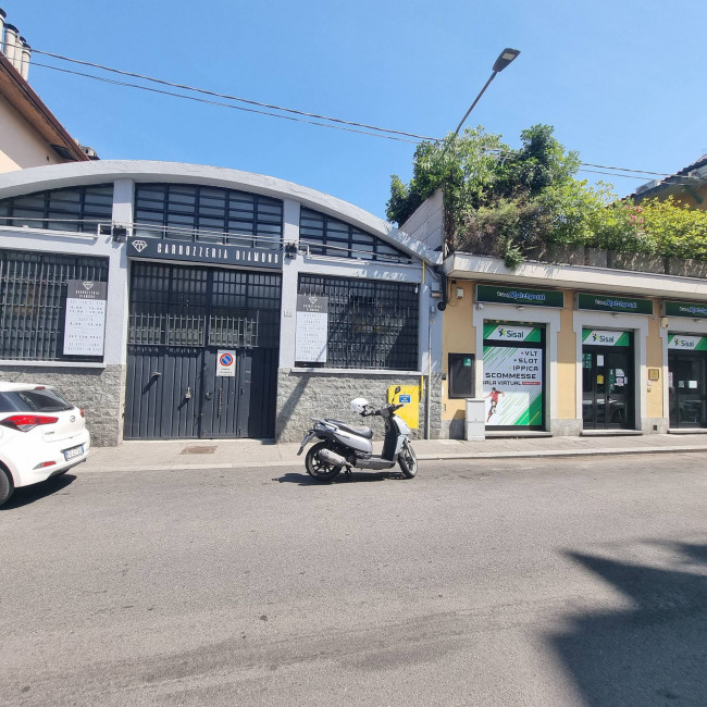Capannone in Vendita a Torino