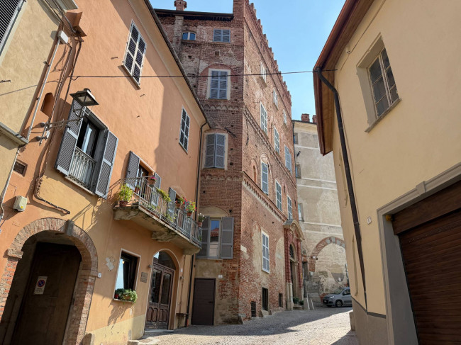 Dimora Storica in Vendita a Mondovì