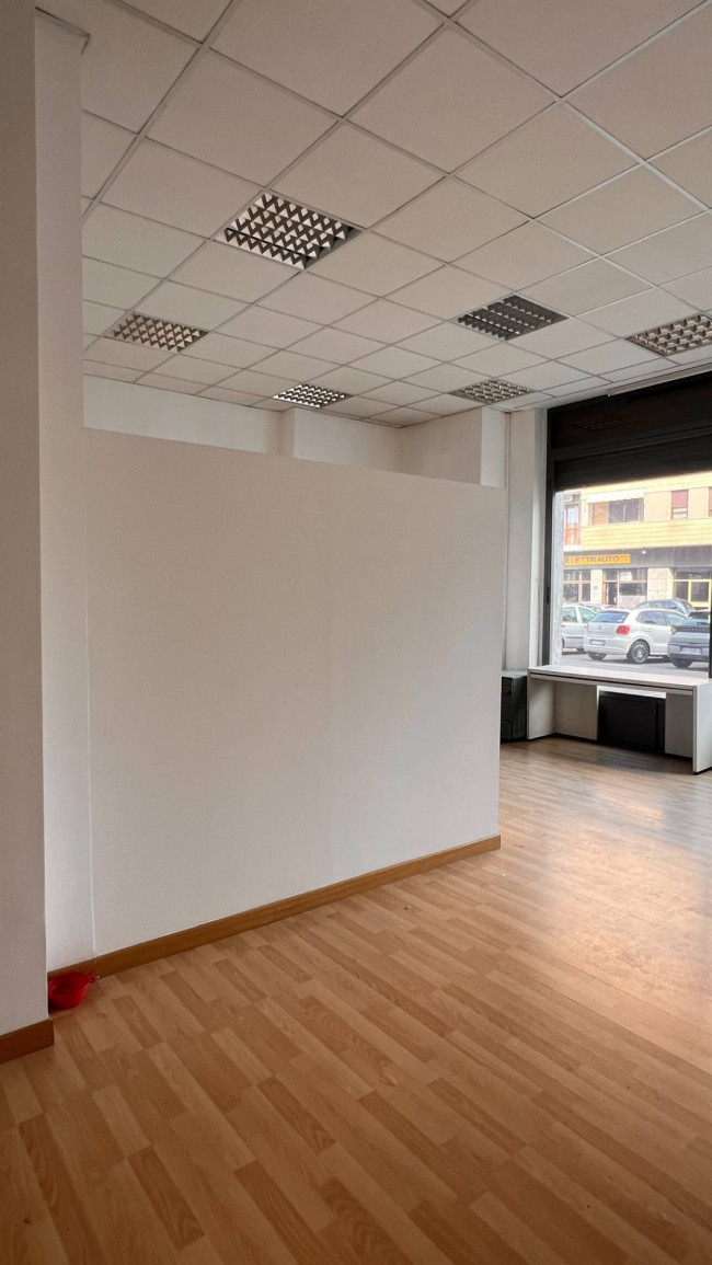 Attività Commerciale - Negozio in Vendita a Moncalieri