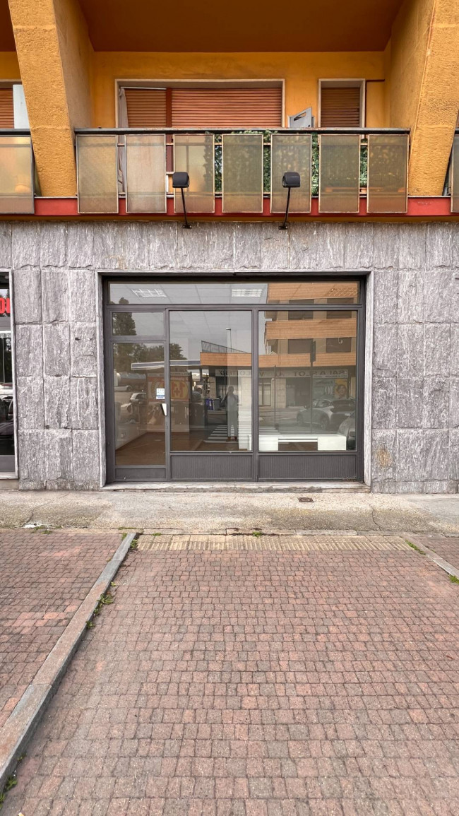 Attività Commerciale - Negozio in Vendita a Moncalieri