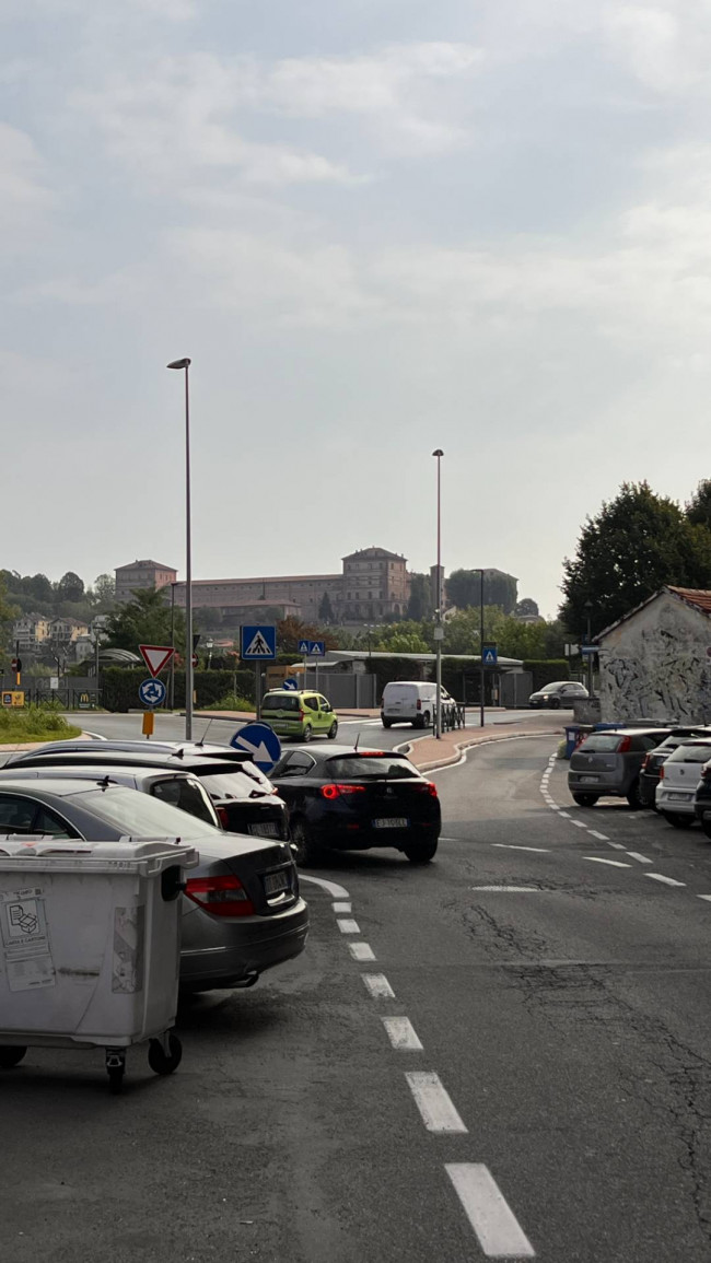 Attività Commerciale - Negozio in Vendita a Moncalieri