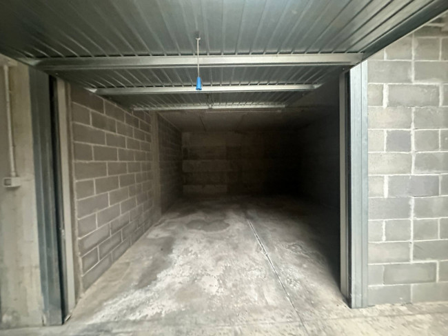 Box o garage in Vendita a Beinette