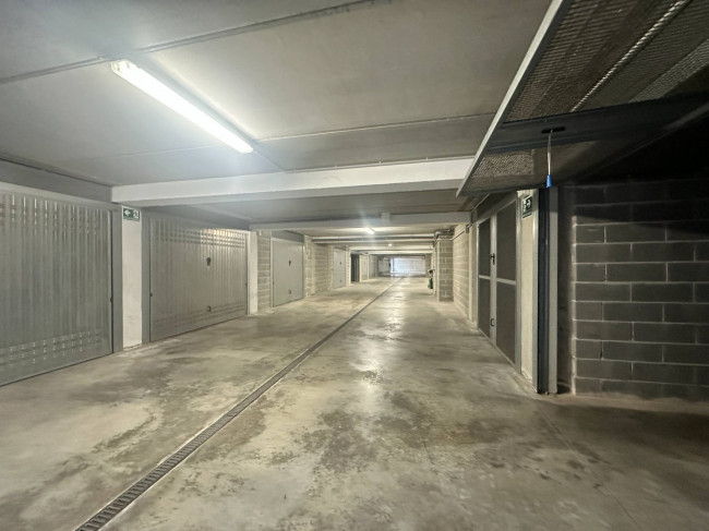 Box o garage in Vendita a Beinette