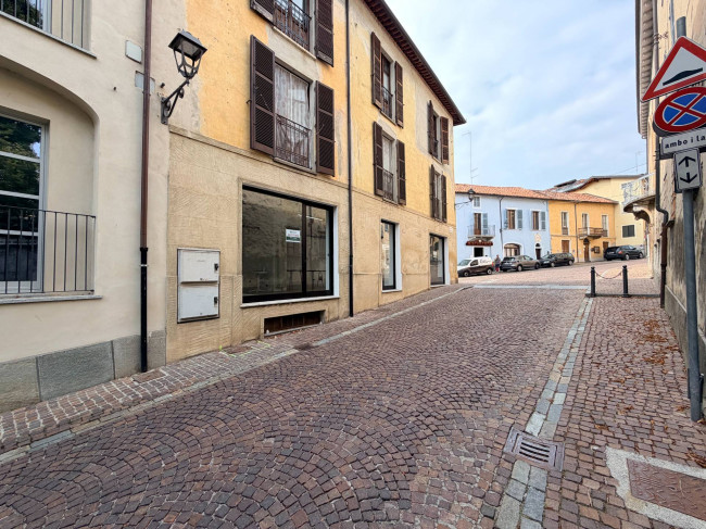 Locale commerciale in Affitto a Villanova Mondovì