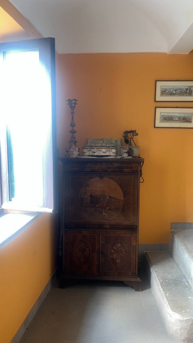 Casale in Vendita a Govone
