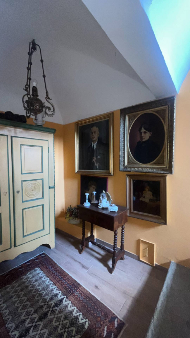 Casale in Vendita a Govone