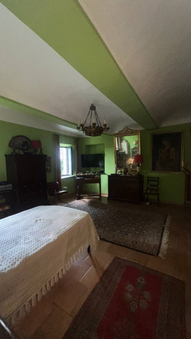 Casale in Vendita a Govone